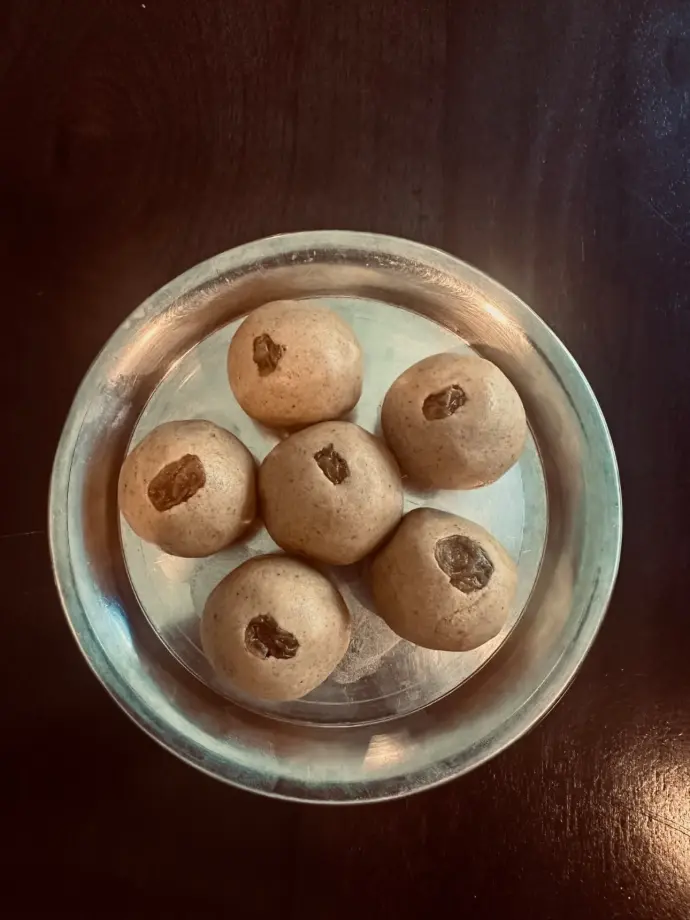 Besan Ladoo